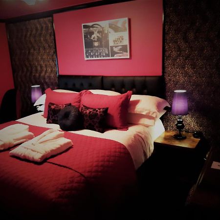 Cadillac Kustomz Hotel - Breakfast Available Rothesay Extérieur photo