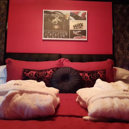 Cadillac Kustomz Hotel - Breakfast Available Rothesay Extérieur photo