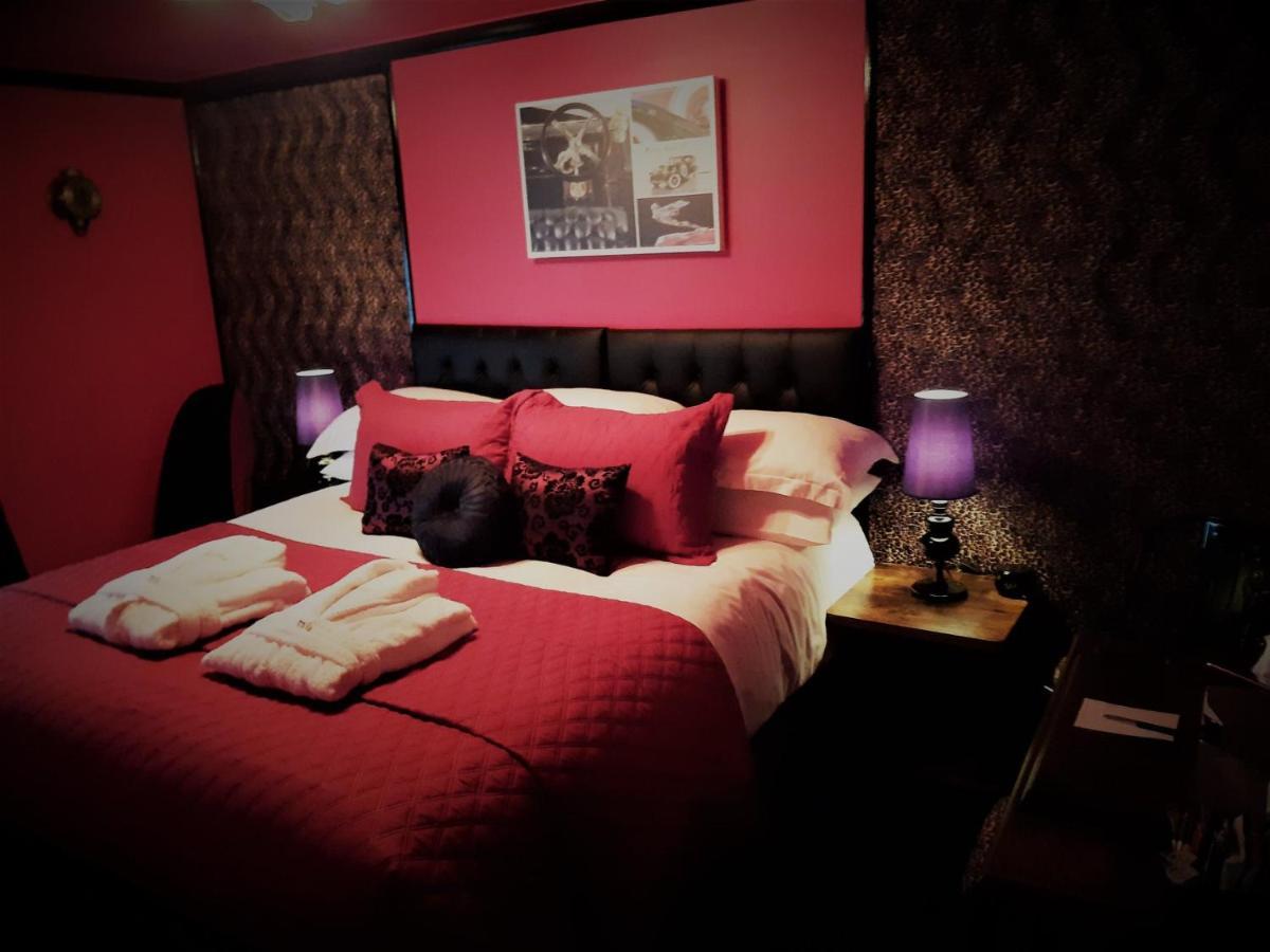 Cadillac Kustomz Hotel - Breakfast Available Rothesay Extérieur photo
