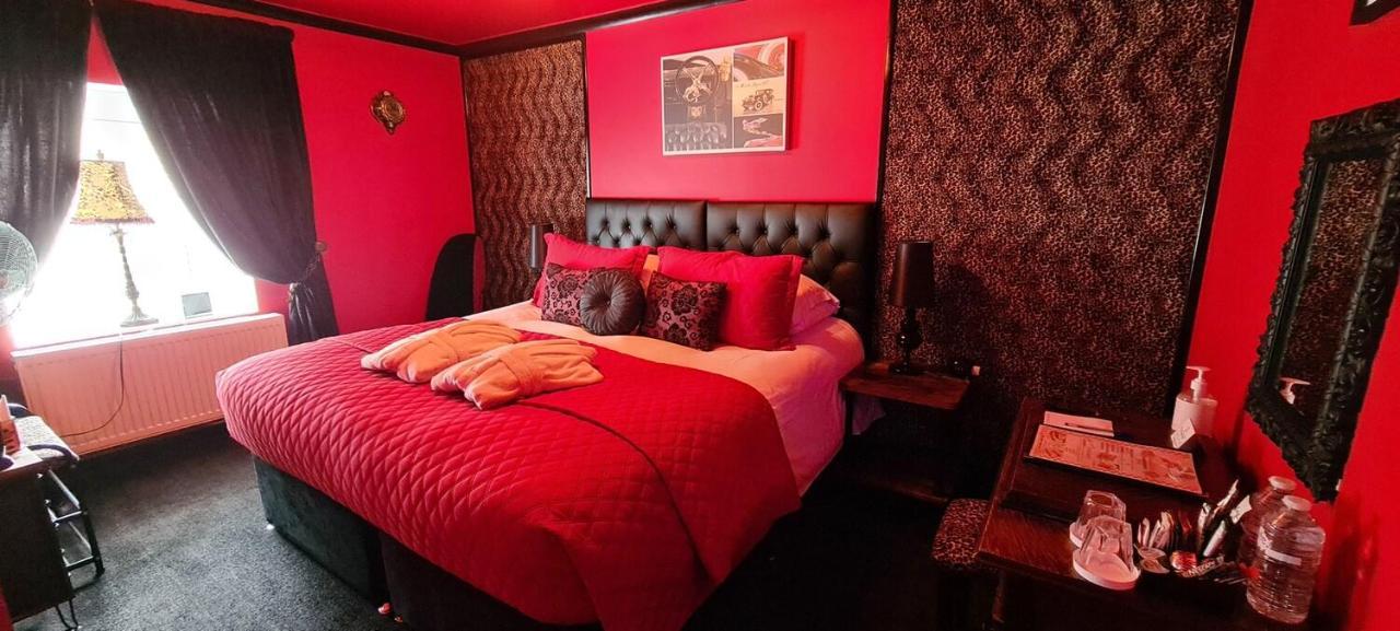 Cadillac Kustomz Hotel - Breakfast Available Rothesay Extérieur photo