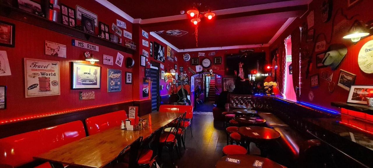 Cadillac Kustomz Hotel - Breakfast Available Rothesay Extérieur photo