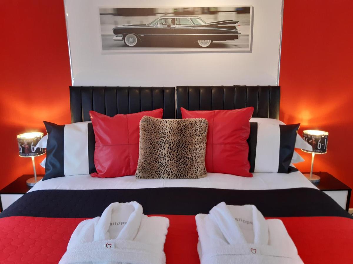 Cadillac Kustomz Hotel - Breakfast Available Rothesay Extérieur photo