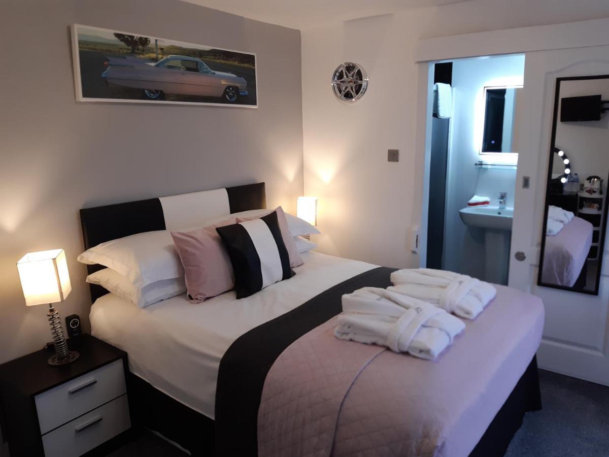 Cadillac Kustomz Hotel - Breakfast Available Rothesay Extérieur photo