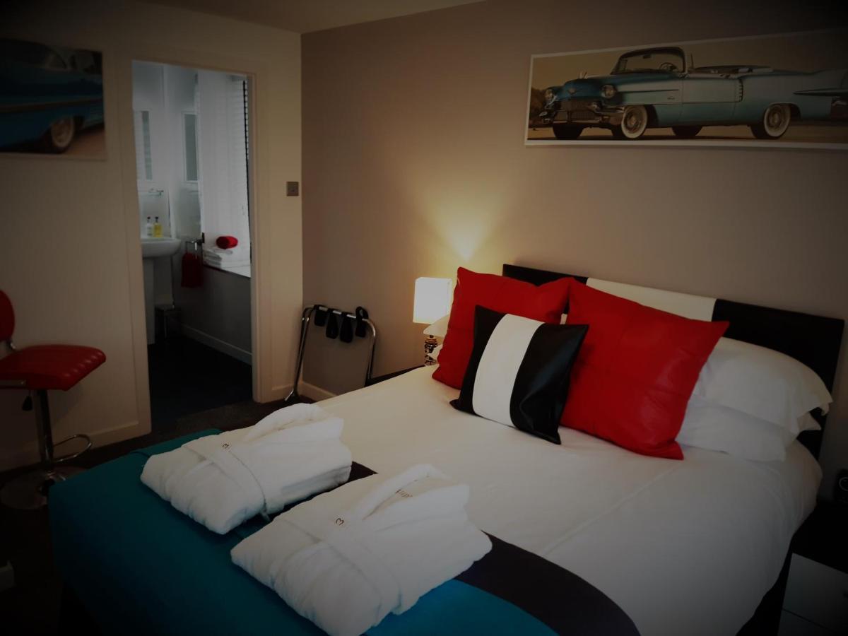Cadillac Kustomz Hotel - Breakfast Available Rothesay Extérieur photo