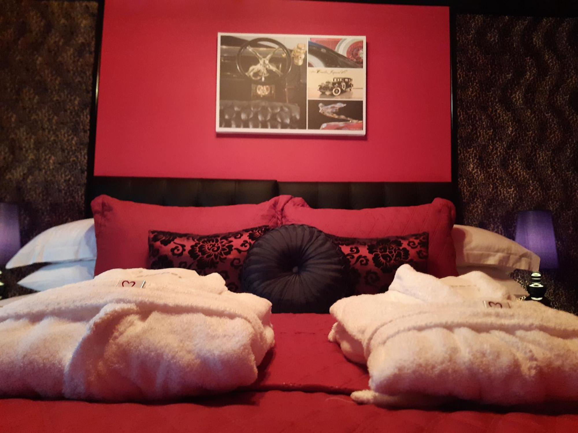 Cadillac Kustomz Hotel - Breakfast Available Rothesay Extérieur photo